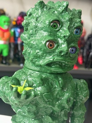 20-60代 人気ファッションブランド 9.8inch Rare Sofubi monster eyes Four NAGNAGNAG vinyl soft 特撮