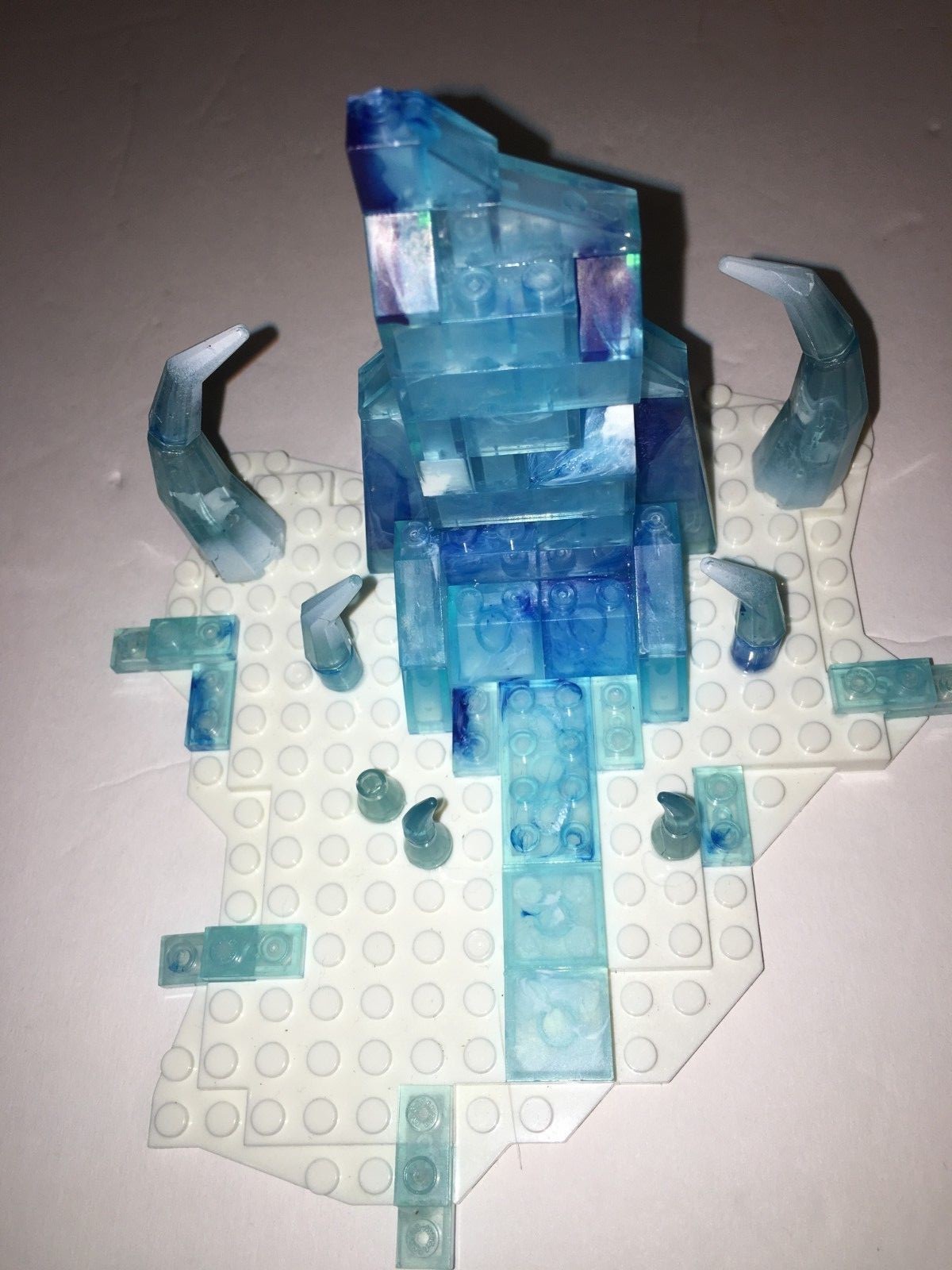 Mega Bloks Base Plate Blue & White 7 Figure LOT 2 Weapons