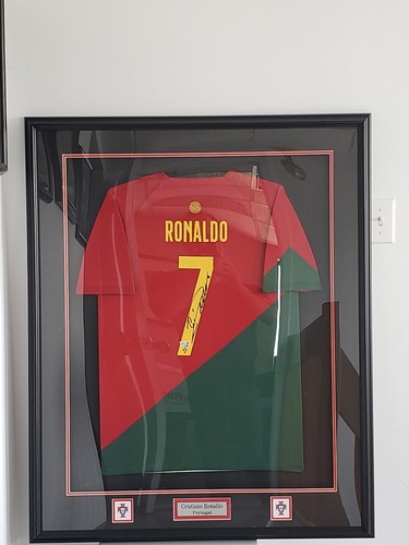 Cristiano Ronaldo サイン入りポルトガルジャージ 2022-23 Cristiano Ronaldo Portugal Signed & Frame Nike
