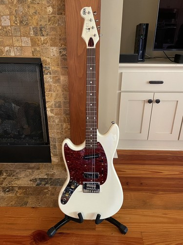 Eastwood Warren Ellis Tenor 2P LEFT HANDED Guitar - Vintage Cream