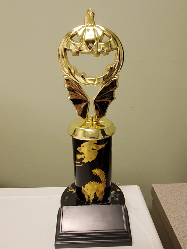 Halloween Pumpkin trophy award, Best Costume, Scariest, Most Creative, 9"