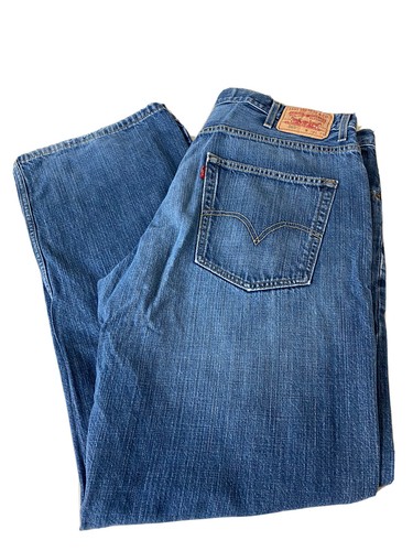 Levi's 569 Loose Straight Fit Men's Size 38x34 Jeans (Actual Levi's 569 Loose Straight Fit Men's Size 38x34 Jeans (Actual