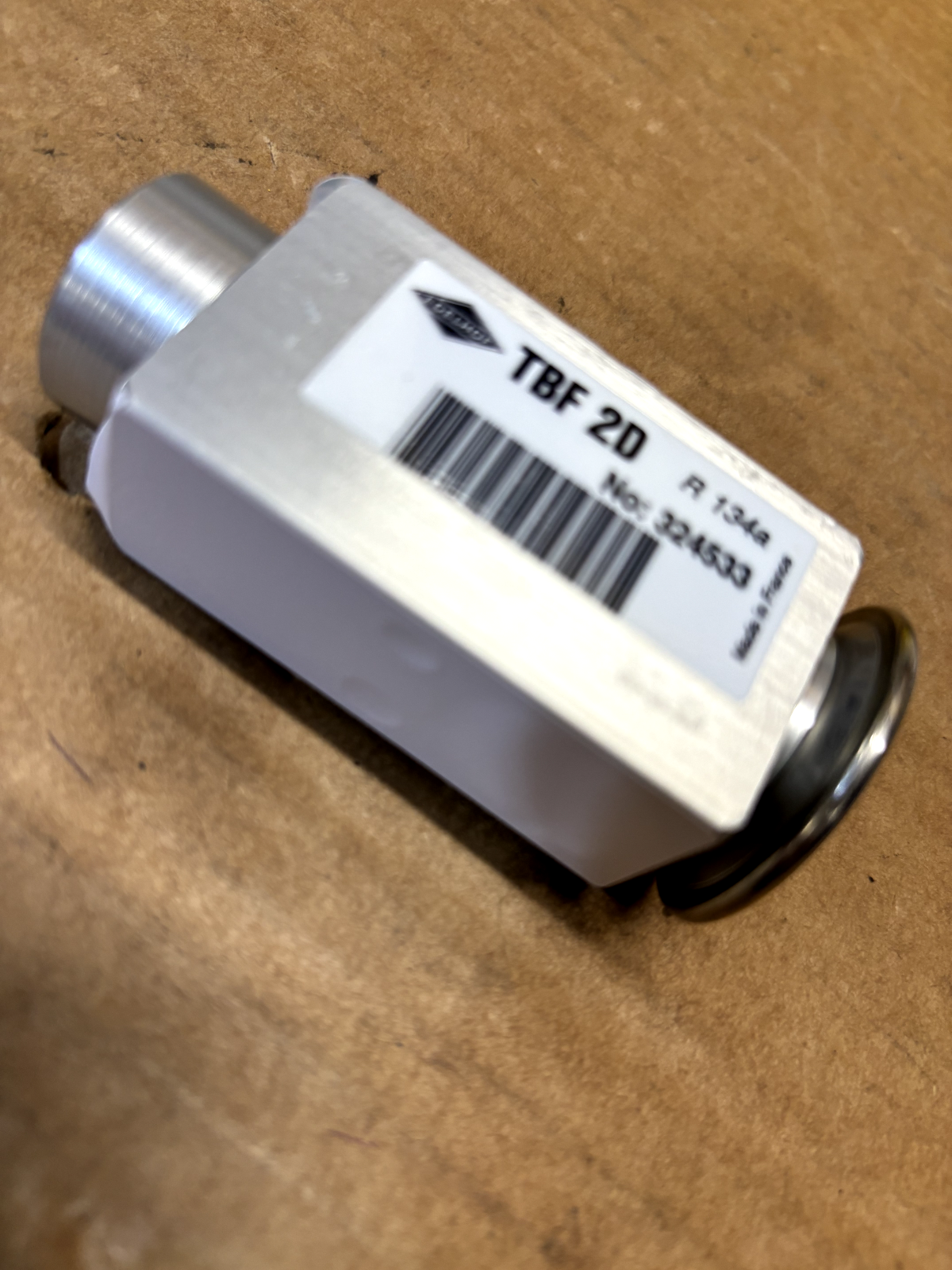 TBC EGF 　M。 TBF 2D R134A NO:324533 MEI BLOCK TYPE EXPANSION VALVE NEW