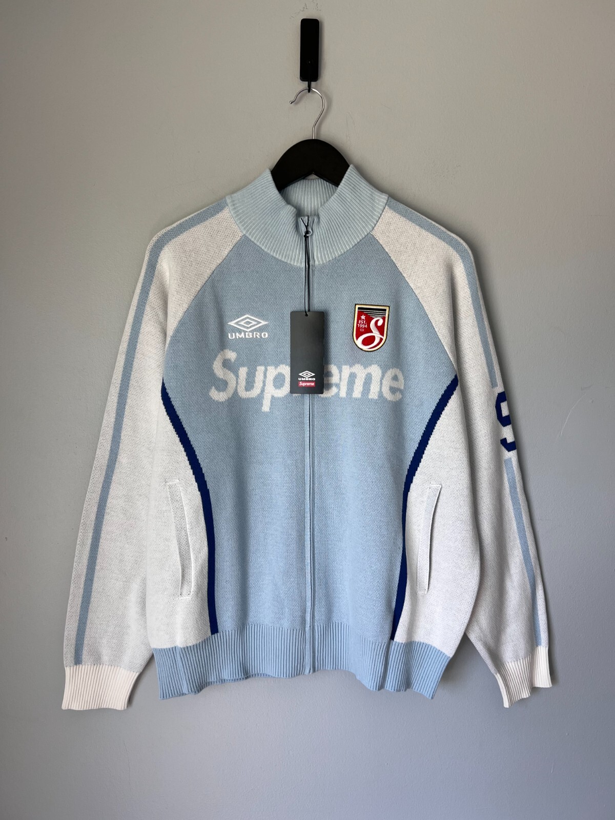 ウェア Supreme x Umbro Zip Up Sweater LightBlue Supreme x Umbro Zip Up Sweater - Size XL - Light Blue - NEW