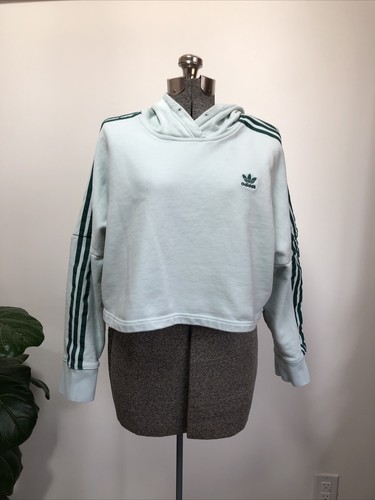 adidas cropped hoodie outfit