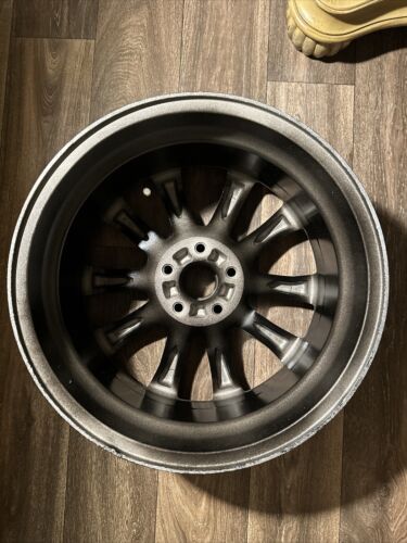 95514 Remanufactured OEM Aluminum Wheel 18x7.5 Gloss Black 95514 Remanufactured OEM Aluminum Wheel 18x7.5 Gloss Black