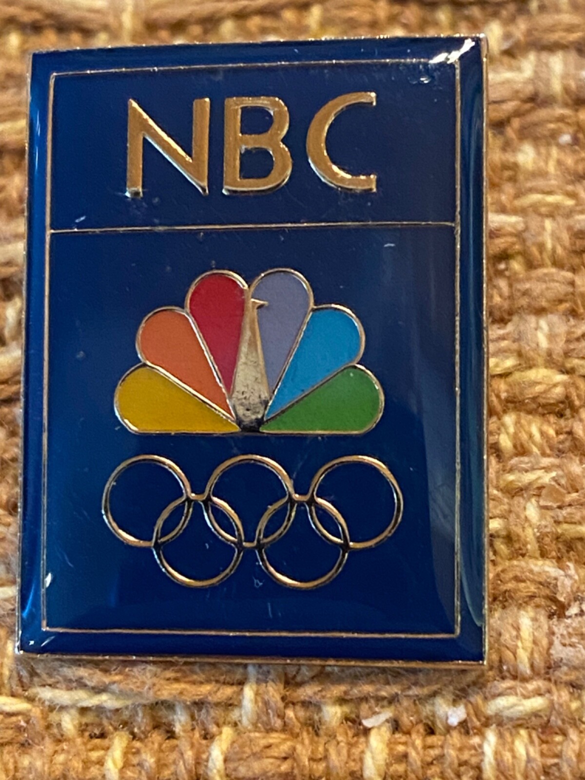 2024 パリオリンピックアメリカピンバッチ