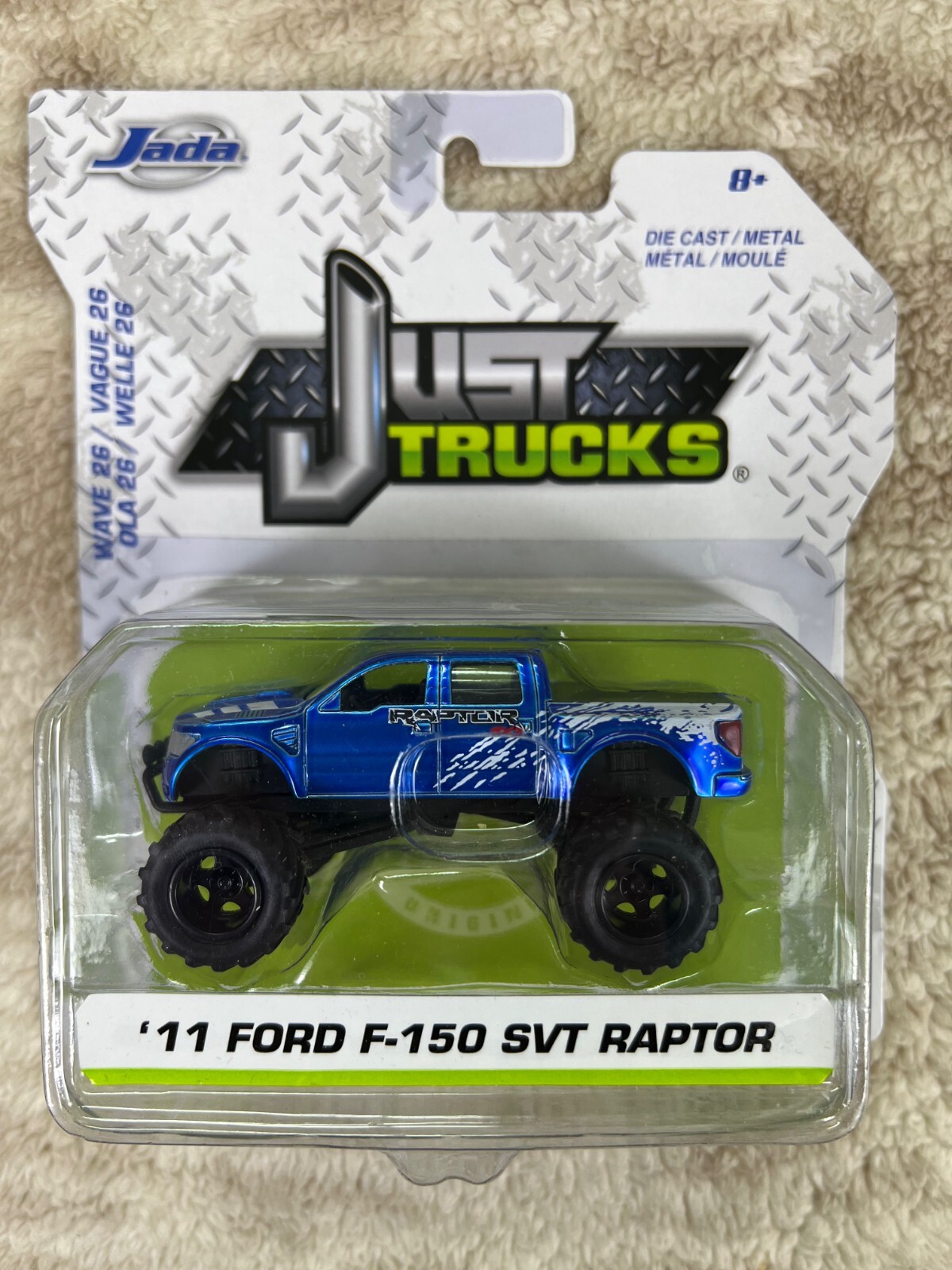 Jada Toys  2011 フォード F-150 SVT ラプター Amazon.com: Just Trucks 1:24 2011 Ford F-150 SVT Raptor Die