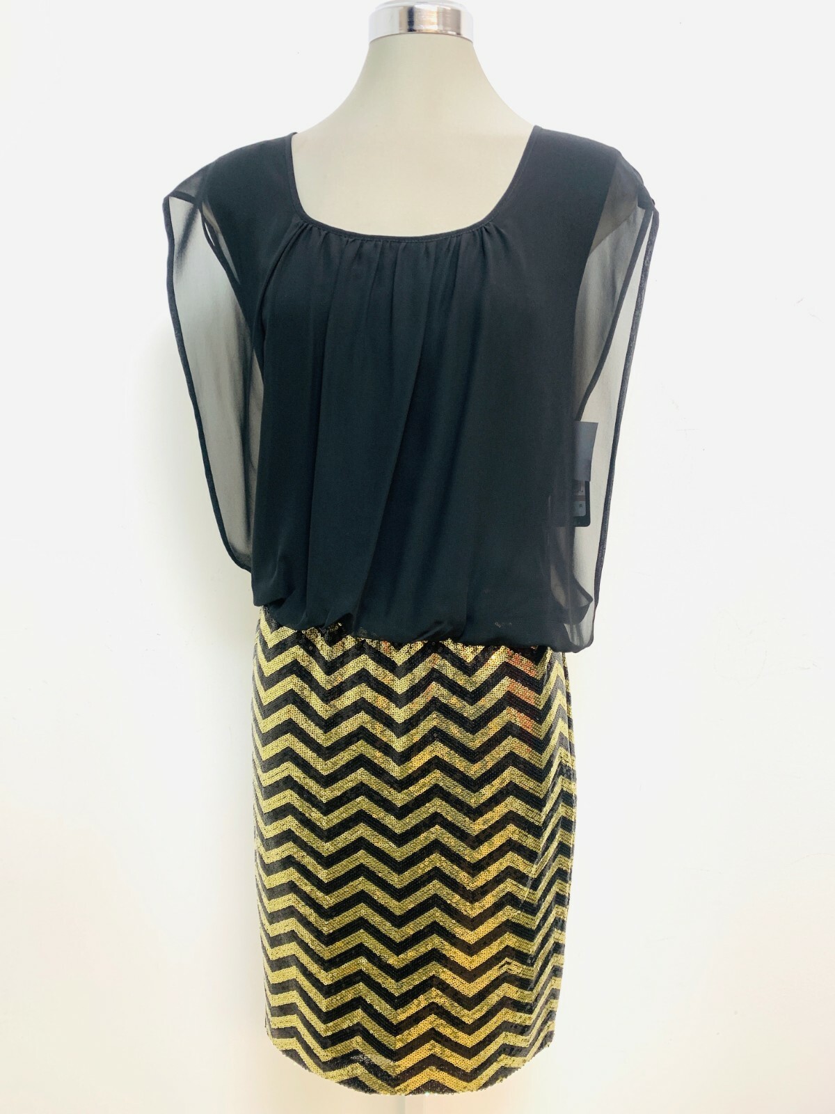 

GUESS NWT Изысканное коктейльное платье из шифона с пайетками ЧЕРНОГО/ЗОЛОТОГО цвета, размер, Черный, Elegant