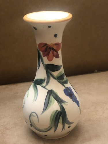 USA Vase RARE Signed GAIL PITTMAN 03. Mississippi Hand Painted 6”