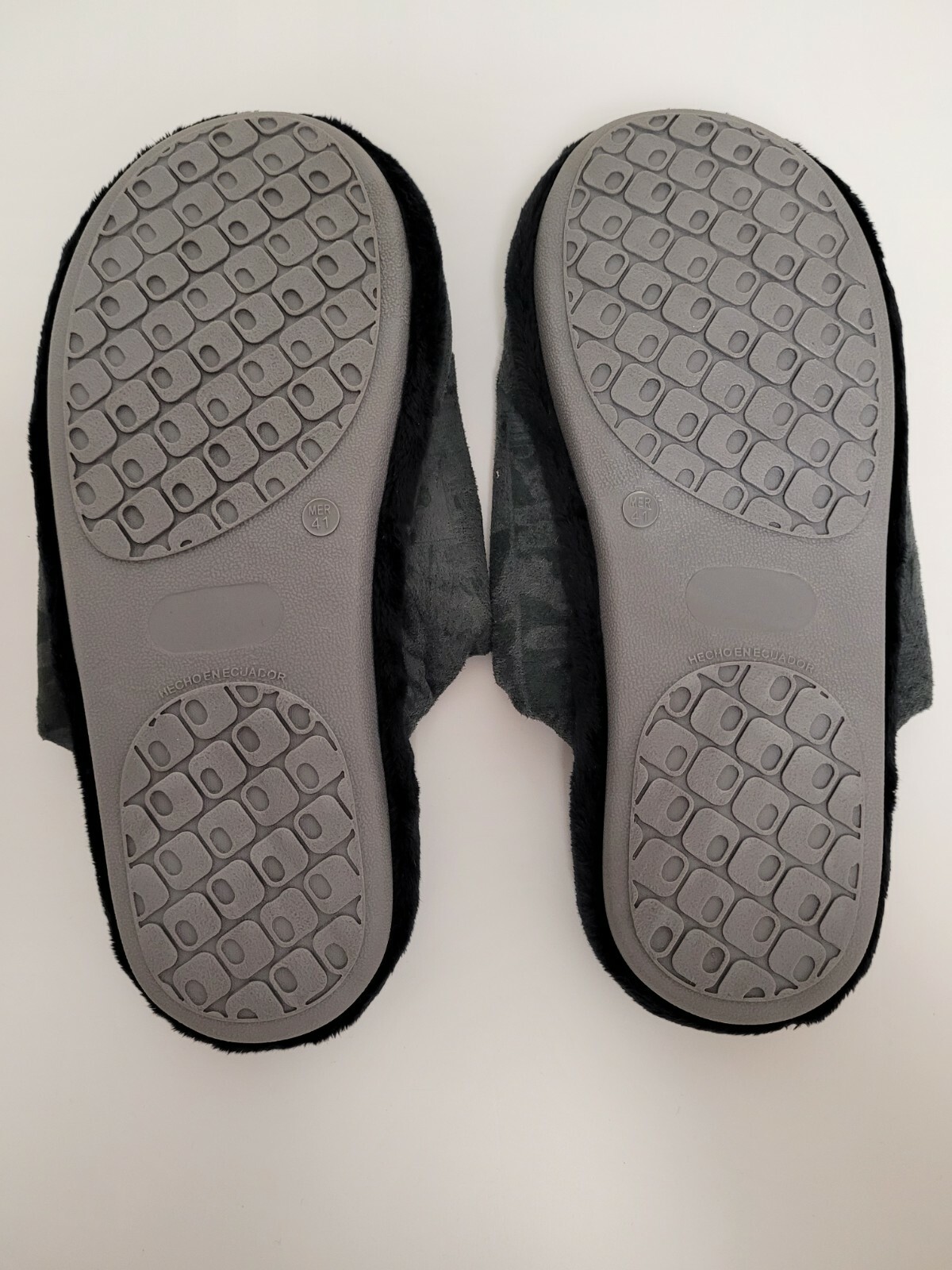 Disney Marvel Comics Adult Slip On Slippers Size US 8 / EU 41