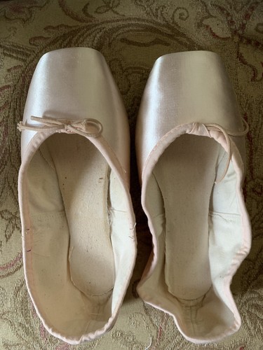 Suffolk Pointe Shoes Size Chart