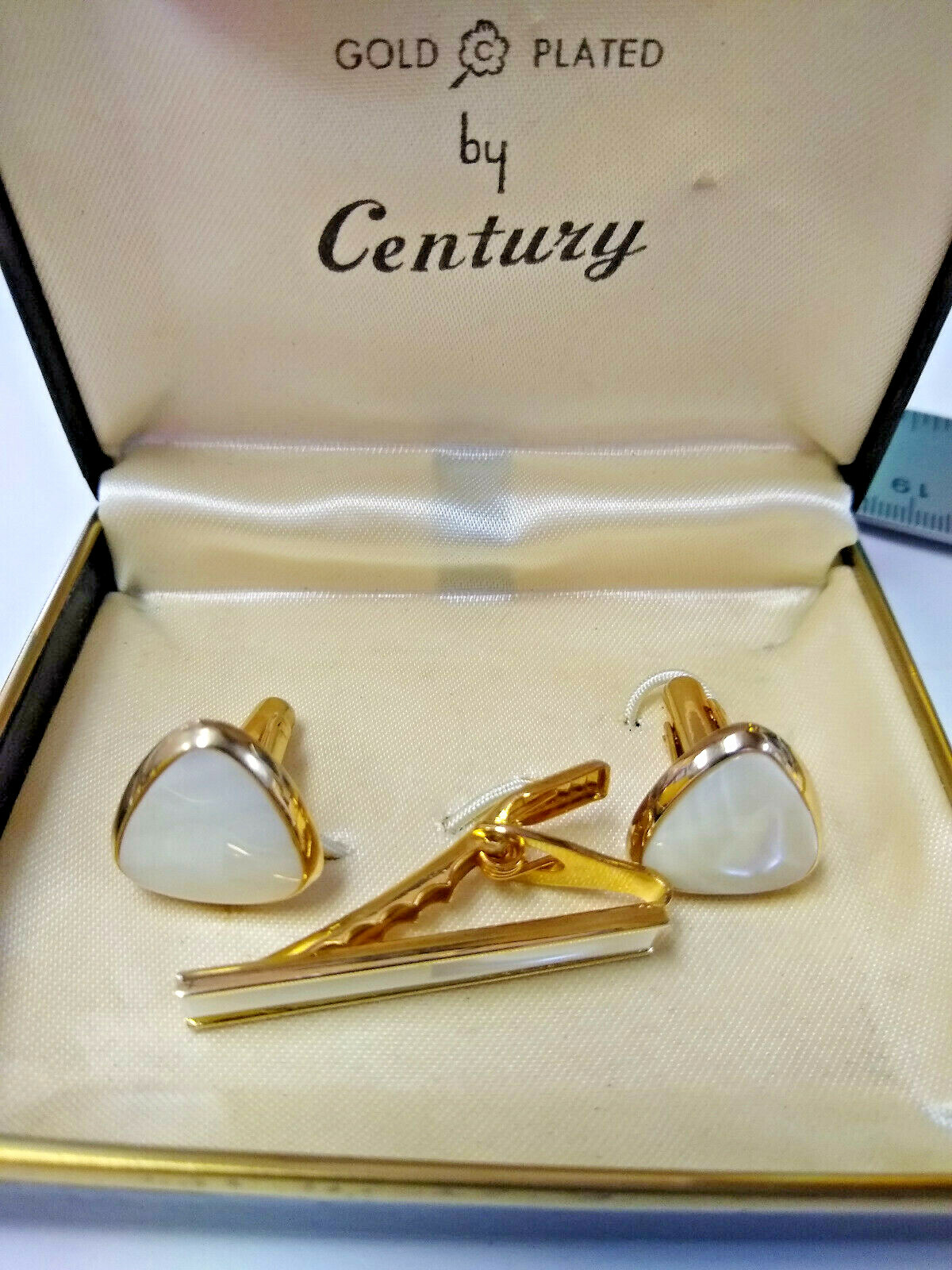 Vintage Century Gold Plate Cuff Links & Tie Bar in orginal box