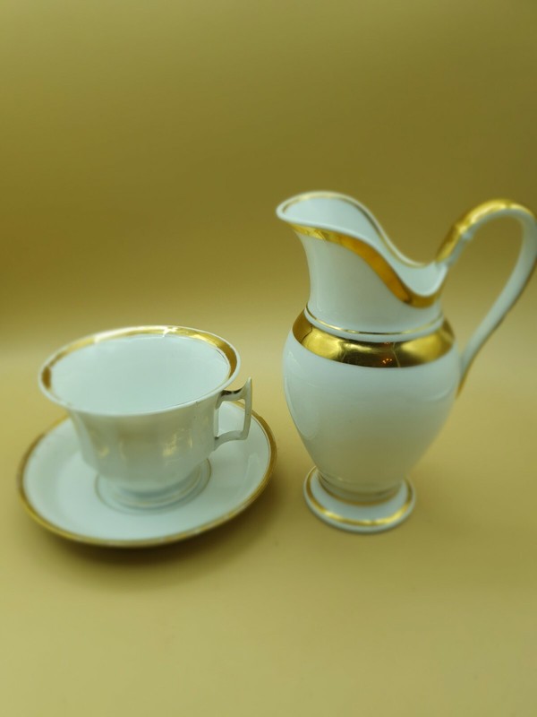 Porcelaine De Paris Service A Chocolat Egoiste  H 19  L13 Cm Louis Phillipe 1850