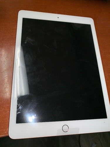Apple iPad 6th Gen. 32GB, Wi-Fi (Non US Versions), 9.7in - Gold