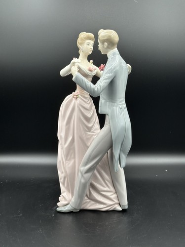 Lladro 女性像 2体セット Lladro 女性像 2体セット - メルカリ