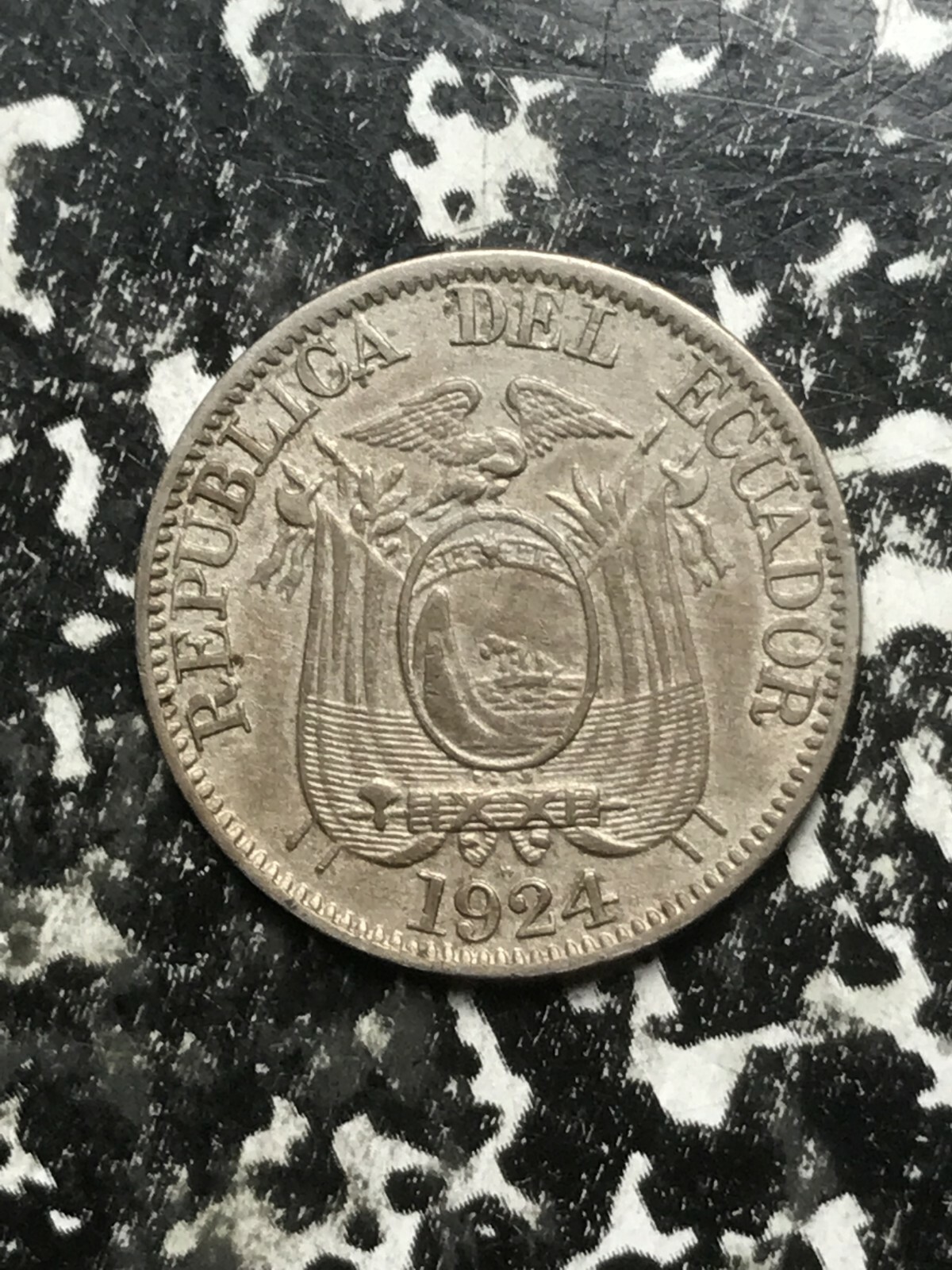 1924 Ecuador 10 Centavos Lot#L2565