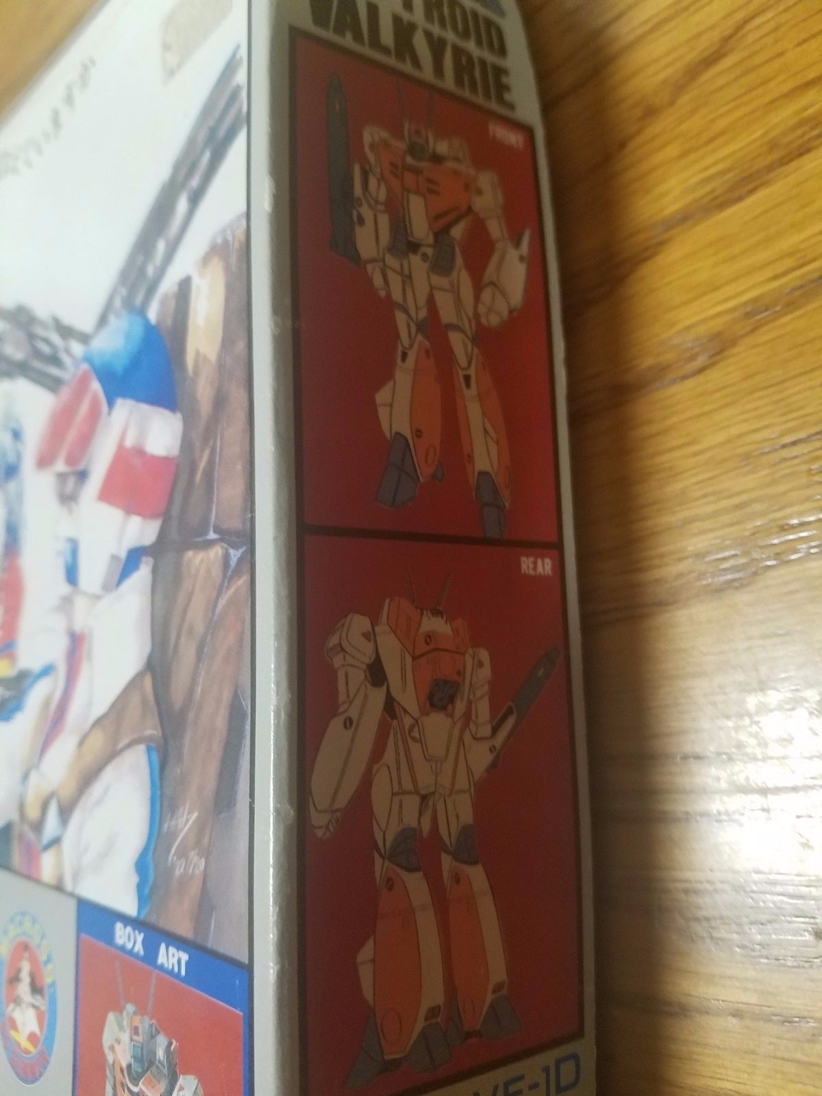 Macross Valkyrie VF-1D 1/100 Scale model