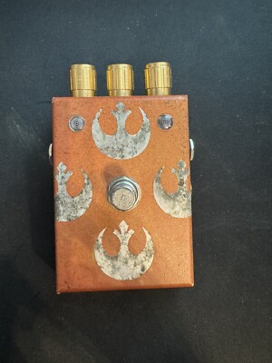 Beetronics FX Fatbee Overdrive Custom Shop Star Wars Rebel Guitar Effect Pedal