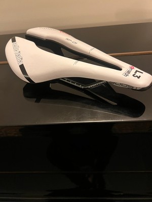 Special Edition Saddle Selle Italia SP-01 Boost SF L Manganese Rails
