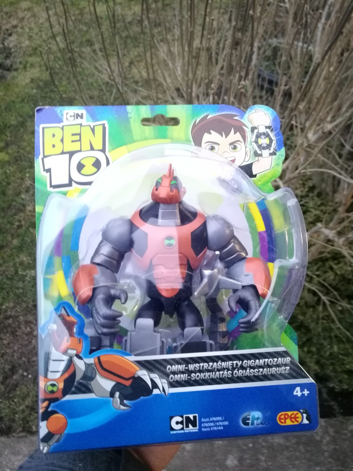 CN Playmates 2020 Ben 10 Omni-Kix Armor Humungousaur 76144 Action