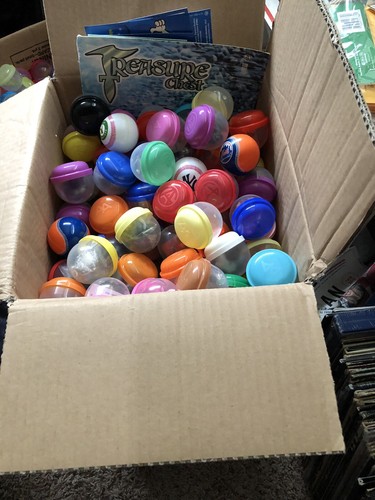 2 Northwestern  5 Unit Candy and Capsule VENDING MACHINES on racks