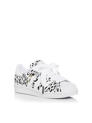 

Женские кроссовки ADIDAS белого цвета с леопардовым принтом на платформе Superstar, Белый, FV3451