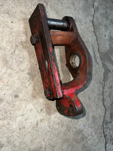 1988 Case IH 485 Diesel Tractor Steering Cylinder Bracket