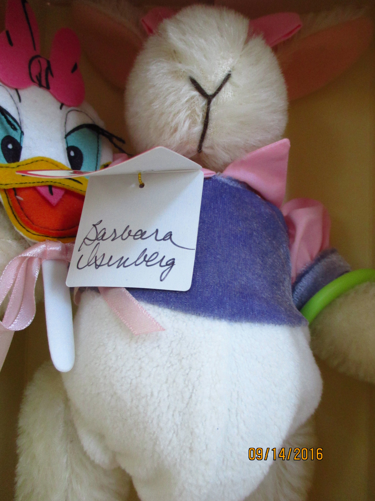 HOPPY WALT DISNEY 2003 (DONALD DUCK) SIGNED PIECE