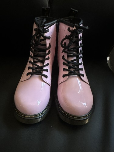 AirWair Dr.Martens ビジュアルブック AirWair Dr.Martens ビジュアルブック AirWair Dr.Martens