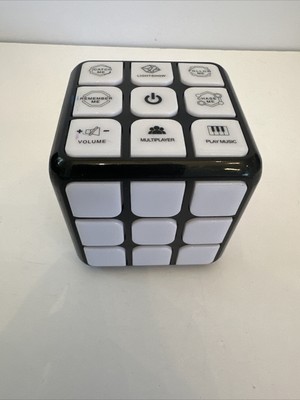 Winning Fingers Flashing Cube Electronic Memory & Brain Game 4-in-1 Handheld