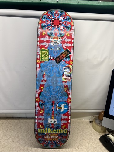 新品未使用品！GIRLデッキ MIKE MO直筆サイン入り！！8.25 Girl Mike Mo Capaldi “Game Over” 8.25″ Skateboard Deck