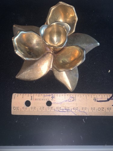 Solid Brass Candle Holder Water Lily Leaves Flower Floral Vintage