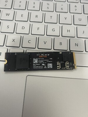 WD BLACK 2TB SN770 SSD Solid State Drive WDS200T3X0E 100% good health 0 write