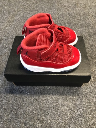Nike Air Jordan 11 Retro Bt Size 4c