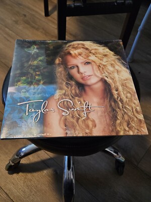 Taylor Swift Country Vinyl Album 1st Album 2006 + Bonus CD Post Malone Fortnite