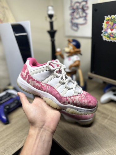 もみじ711 Jordan 11 Low Pink Snakeskin AH7860-106 Size 8.5 Womens/ 7