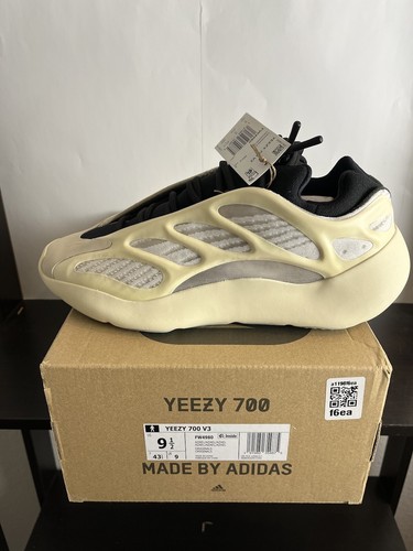DS Men Size 9.5 - adidas Yeezy Boost 700 V3 Azael