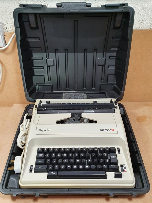 198X Olympia Reporter on the Typewriter Database