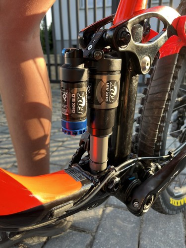 FOX DHX AIR リアサスペンション BOOSTVALVE FOX DHX Shocks | Coil Suspension for All-Mountain – RideFOX