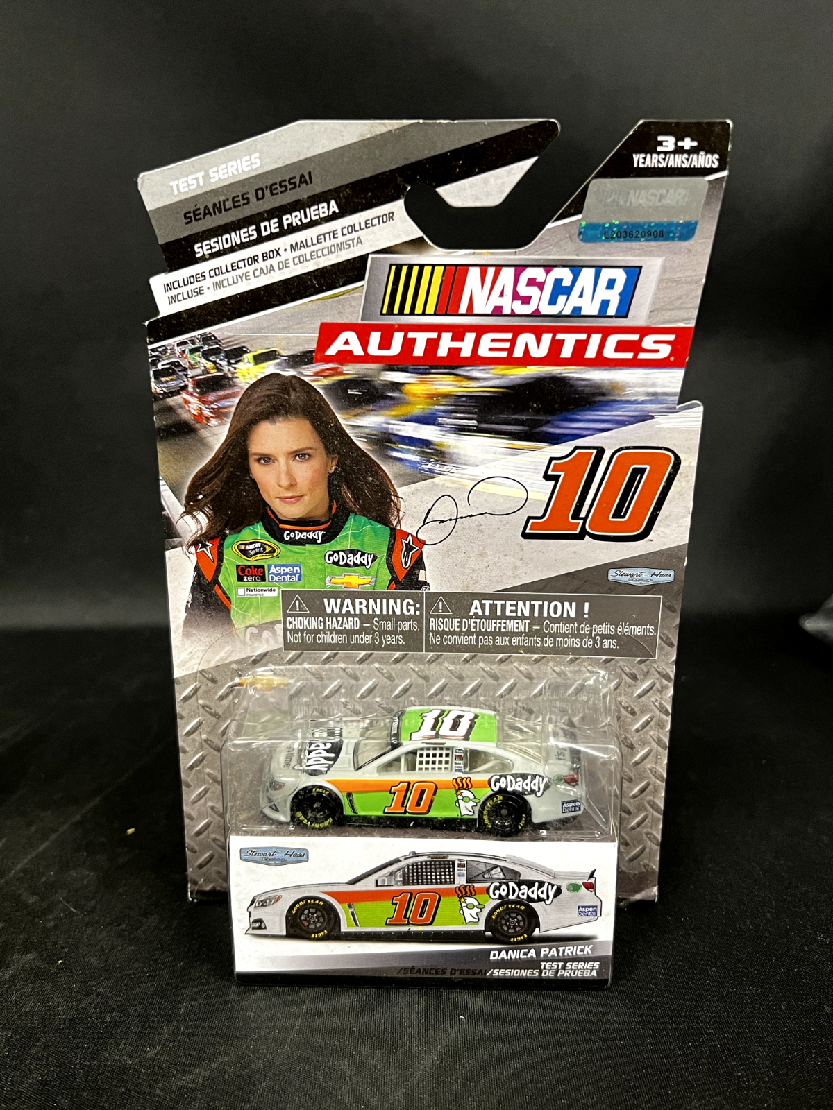 ミニカー Danica Patrick #10 GoDaddy NASCAR 1:24 ミニカー Danica Patrick #10 GoDaddy NASCAR 1:24 Nascar