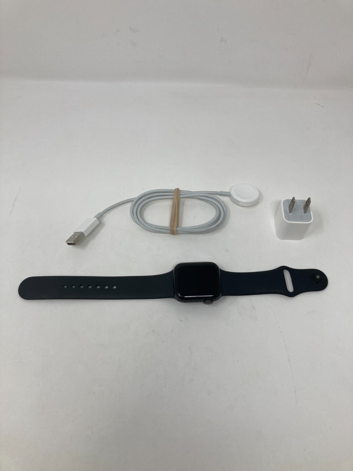 Apple Watch Series 6, 40mm Aluminum & Ceramic Case Black Apple Watch Series 6, 40mm Aluminum & Ceramic Case Black