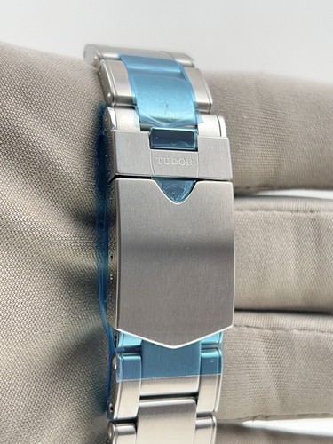 Pre-owned Tudor 2024  Black Bay Steel Blue Dial 39mm Automatic Men's Watch 79030b