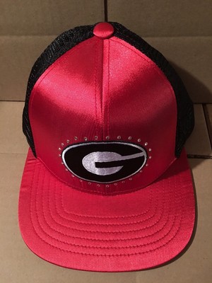 对于出售 Georgia Bulldogs Top Of The World NCAA Women's Big Satin Snapback Cap Hat