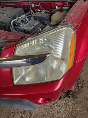 Used Left Headlamp Assembly fits: CHEVY EQUINOX Left 05 06 07 08 09