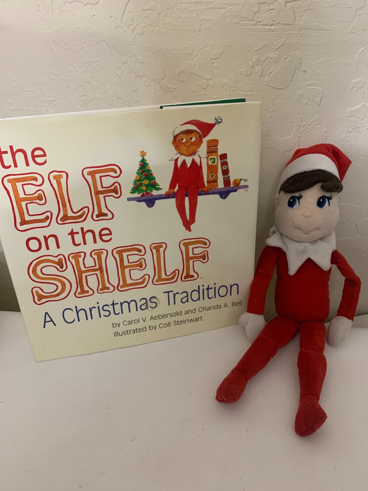The Elf On The Shelf Blue Eyed Boy Doll & A Christmas Tradition Story Book 2007