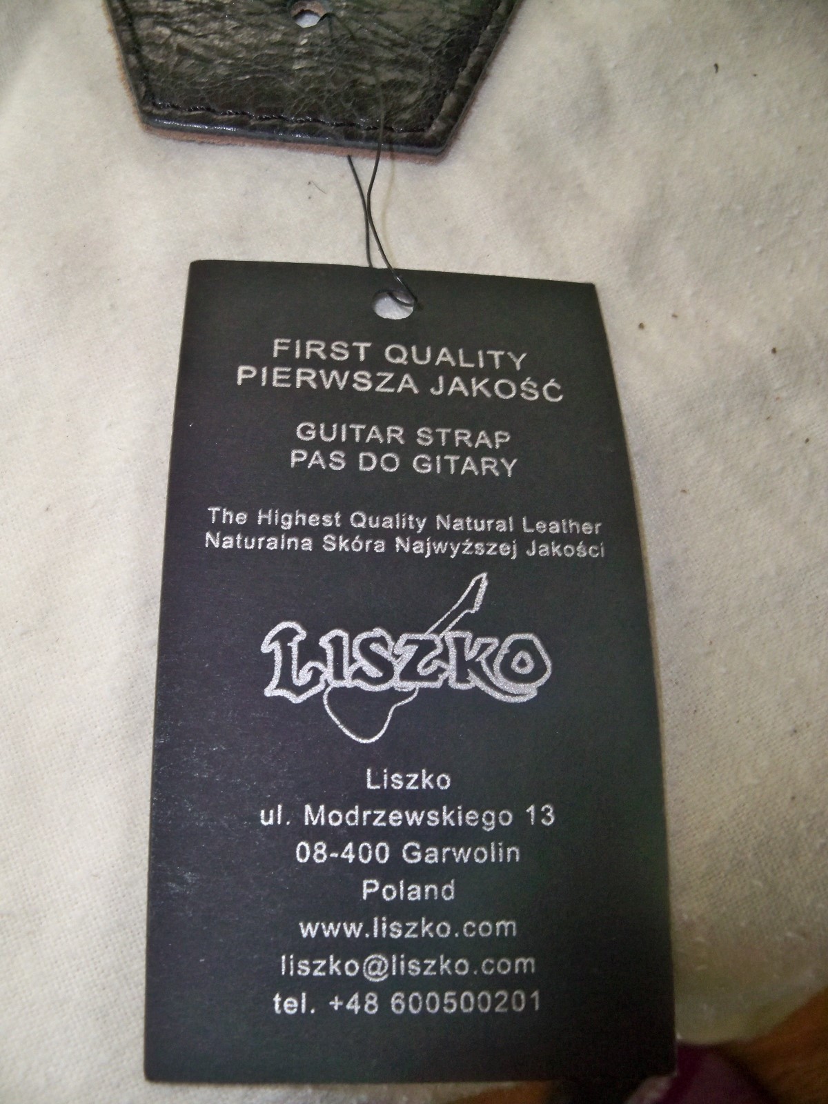 New Liszko Leather Black Adjustable Guitar Strap