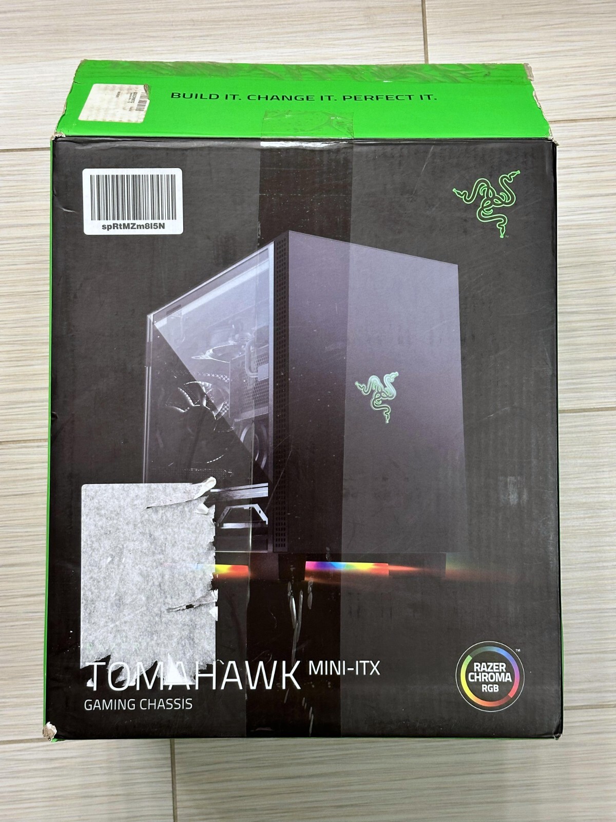 Razer Tomahawk Mini-ITX Gaming Computer Case - Razer Chroma RGB - RC21-0140
