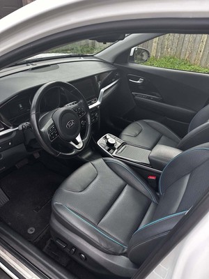 image 4 of interior