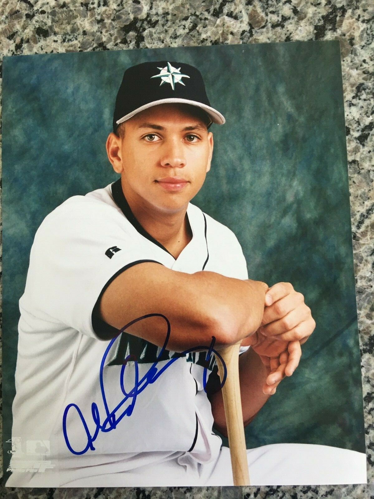 アレックス・ロドリケス直筆サイン入り超大型写真…Alex Rodriguez 960px-Alex_Rodriguez_2008-05-